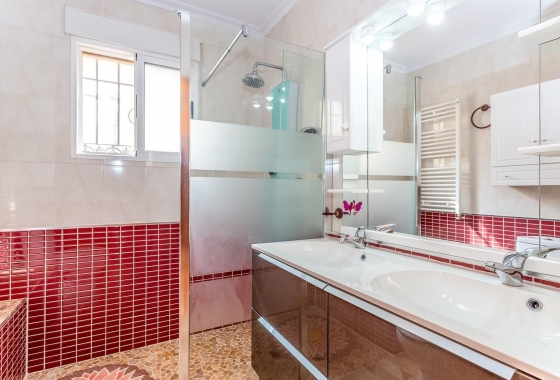 Wiederverkauf - Villa - Orihuela Costa - La Zenia- Orihuela costa