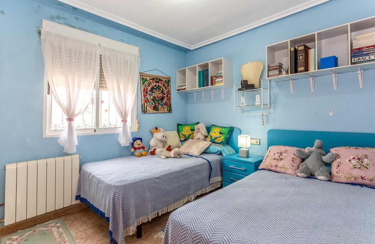 Wiederverkauf - Villa - Orihuela Costa - La Zenia- Orihuela costa