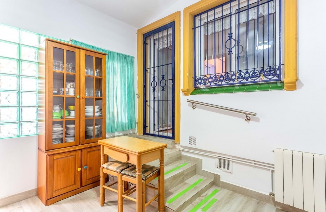 Wiederverkauf - Villa - Orihuela Costa - La Zenia- Orihuela costa