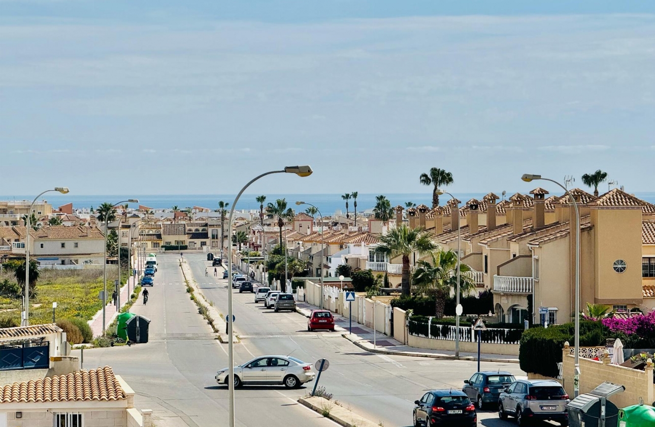 Wiederverkauf - Villa - Orihuela Costa - La Zenia- Orihuela costa