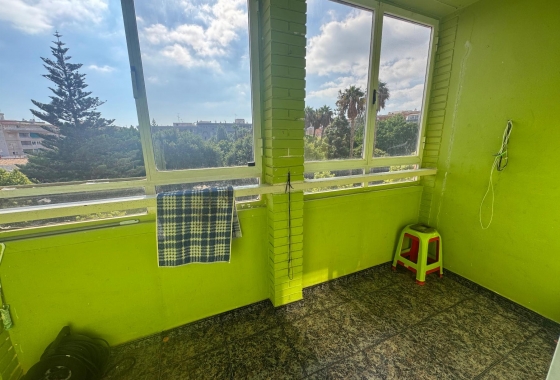 Resale - Apartment - Torrevieja - Playa del Acequión