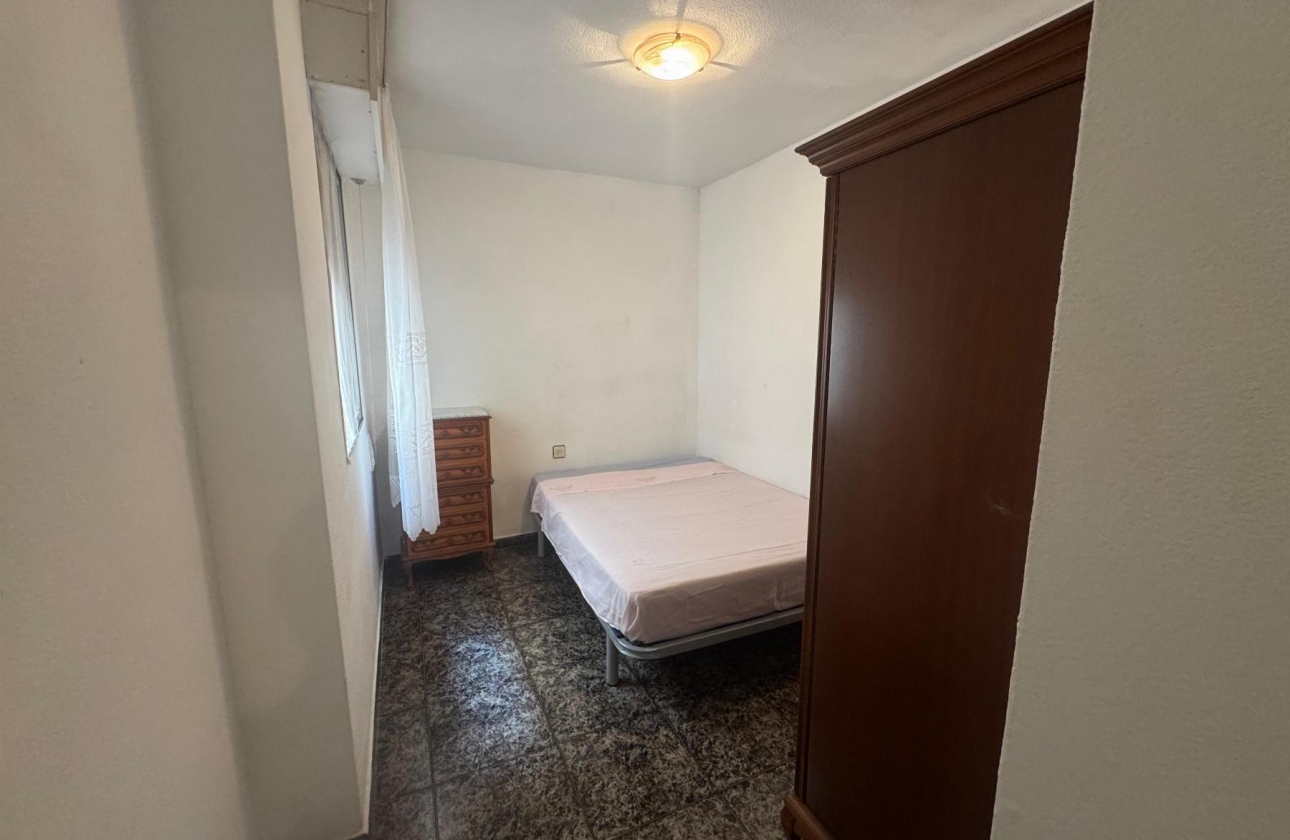 Resale - Apartment - Torrevieja - Playa del Acequión