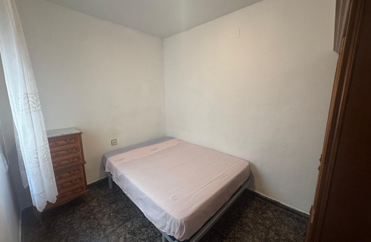 Resale - Apartment - Torrevieja - Playa del Acequión