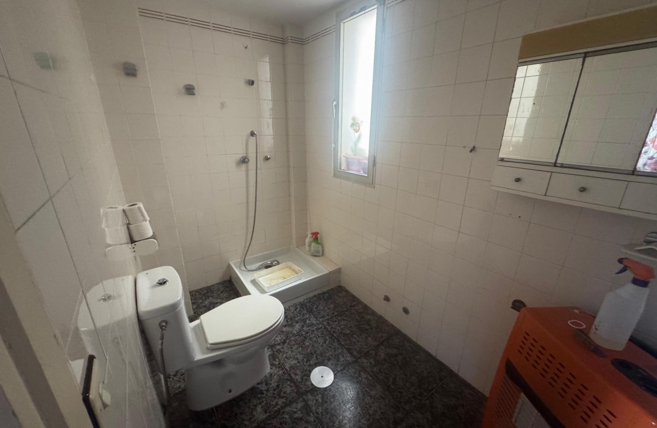 Resale - Apartment - Torrevieja - Playa del Acequión