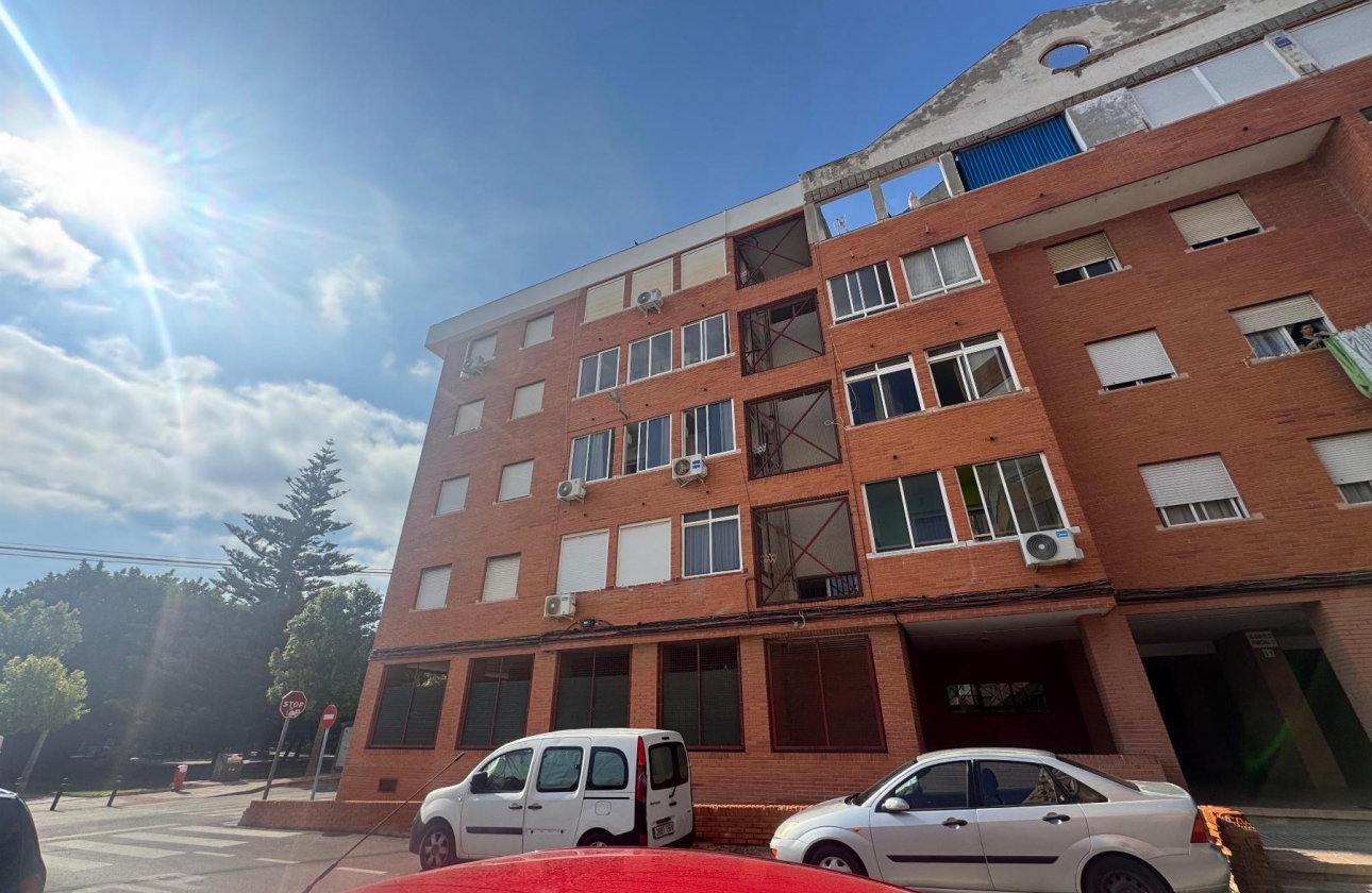 Resale - Apartment - Torrevieja - Playa del Acequión