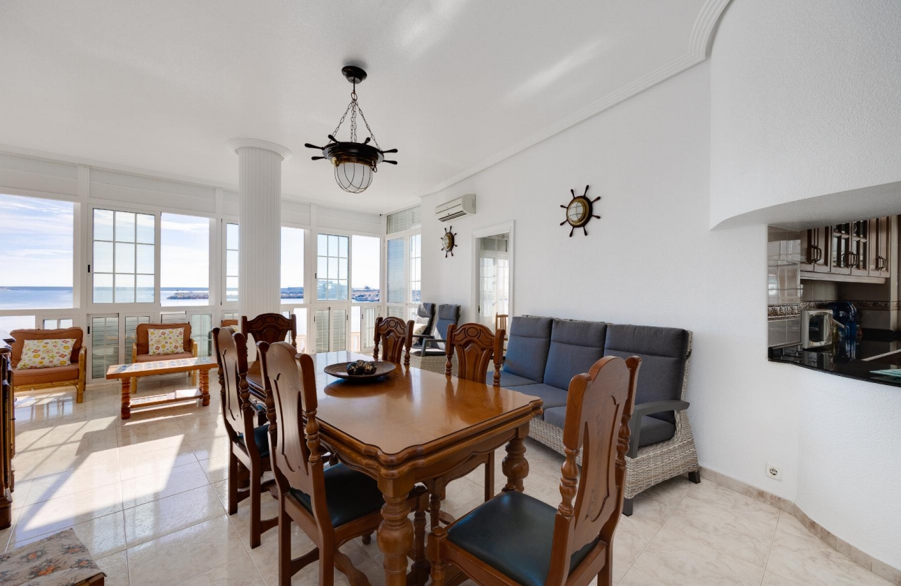 Wiederverkauf - Wohnung - Torrevieja - Playa del Acequión