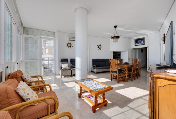 Wiederverkauf - Wohnung - Torrevieja - Playa del Acequión