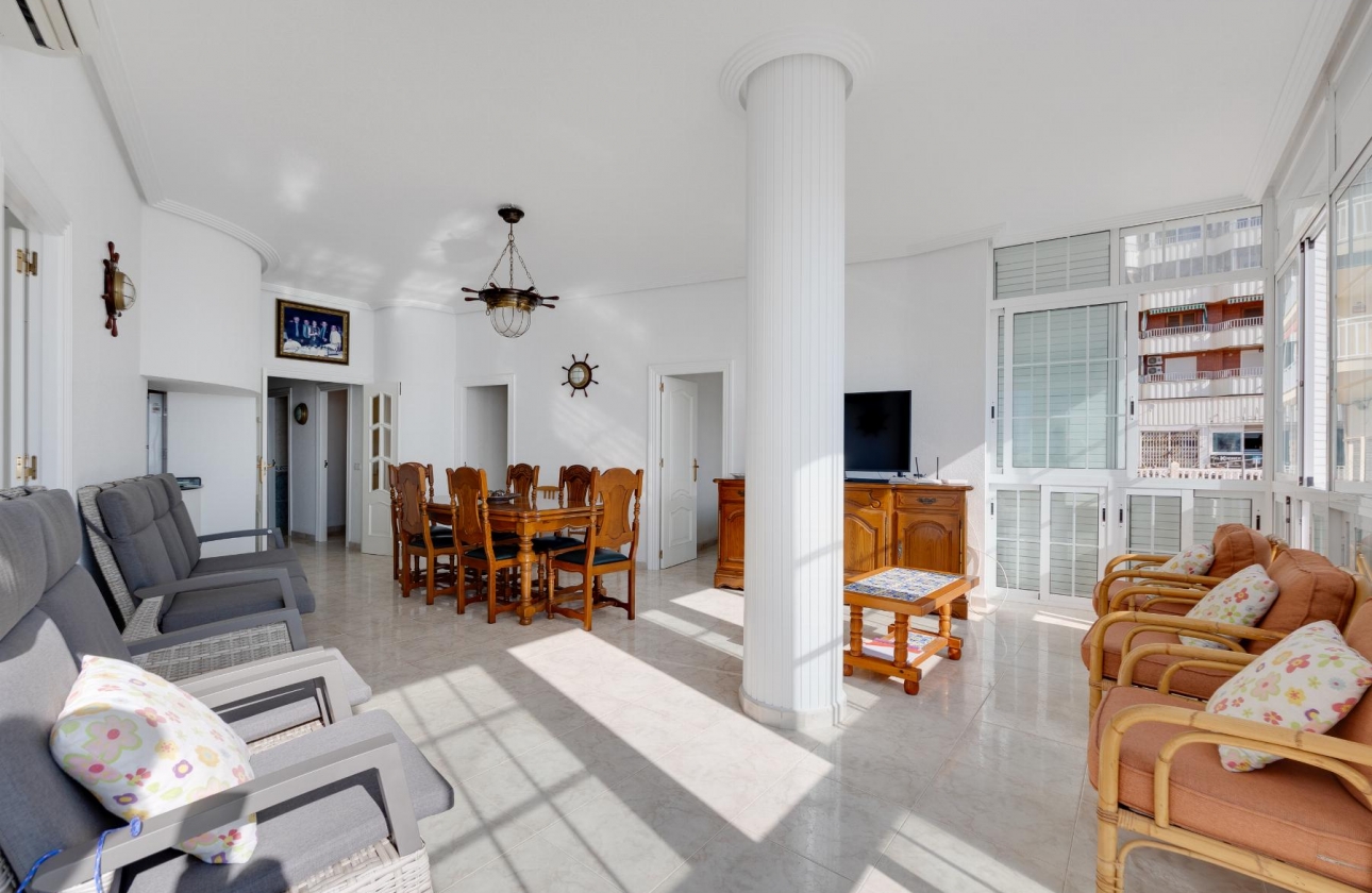 Wiederverkauf - Wohnung - Torrevieja - Playa del Acequión