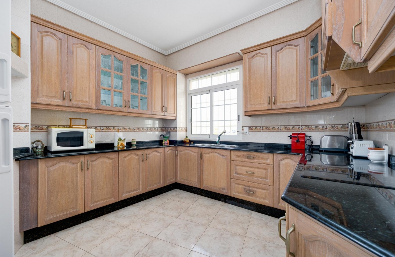 Wiederverkauf - Wohnung - Torrevieja - Playa del Acequión