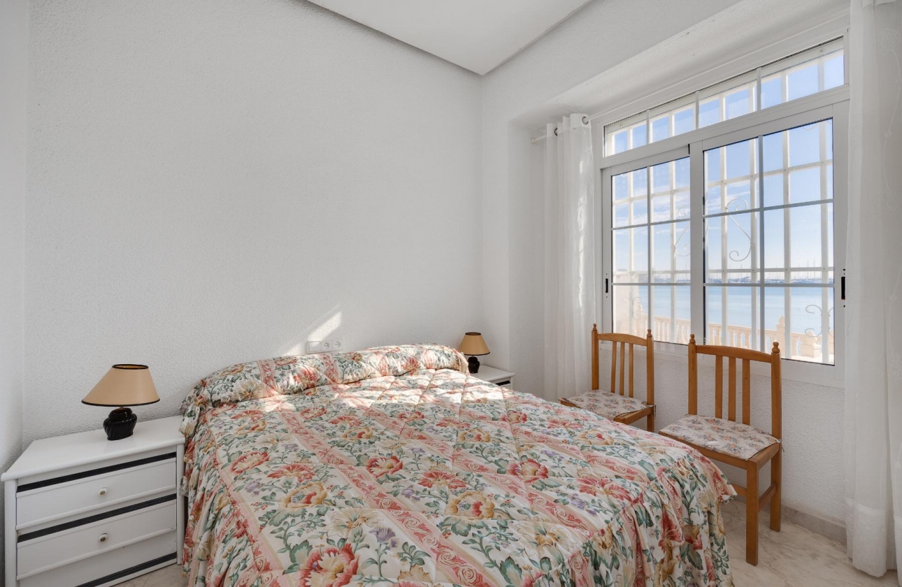Wiederverkauf - Wohnung - Torrevieja - Playa del Acequión