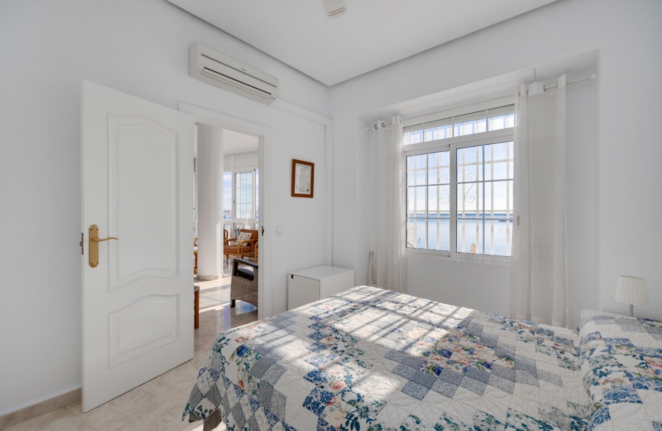 Wiederverkauf - Wohnung - Torrevieja - Playa del Acequión