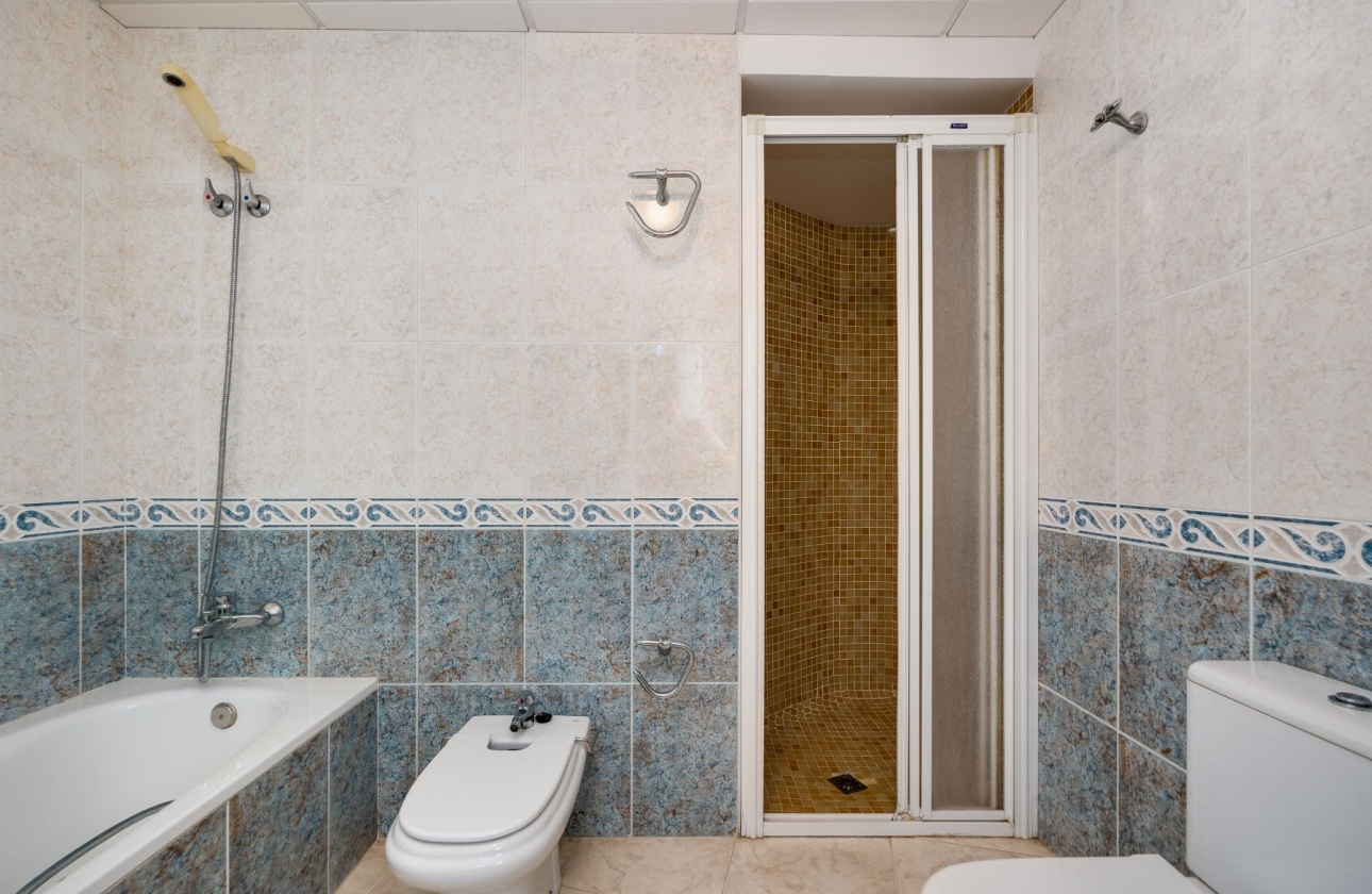 Wiederverkauf - Wohnung - Torrevieja - Playa del Acequión