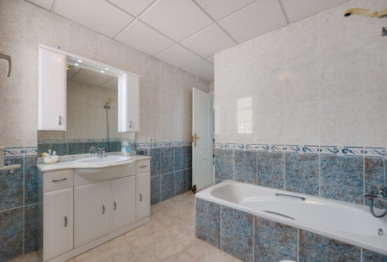 Wiederverkauf - Wohnung - Torrevieja - Playa del Acequión