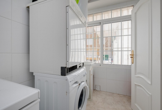 Wiederverkauf - Wohnung - Torrevieja - Playa del Acequión