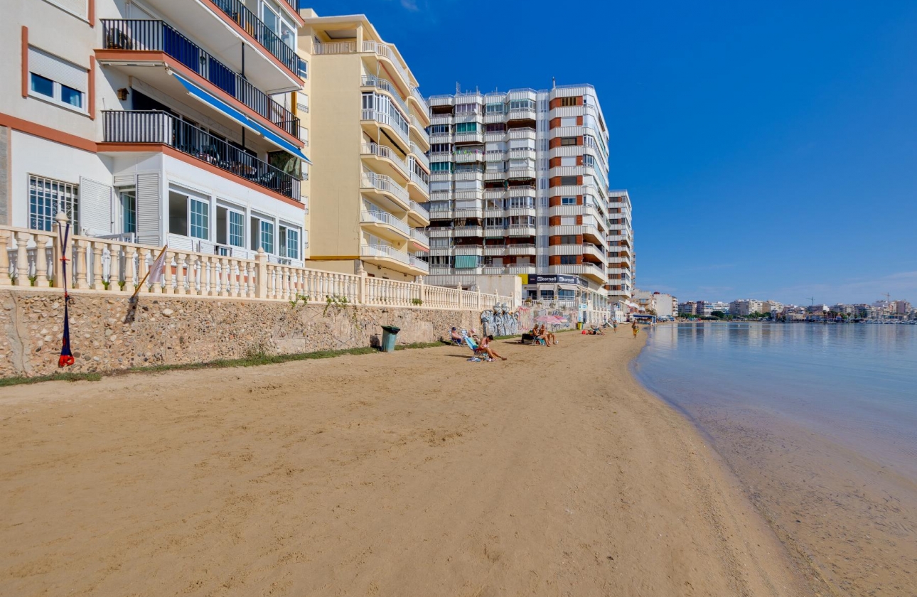 Wiederverkauf - Wohnung - Torrevieja - Playa del Acequión