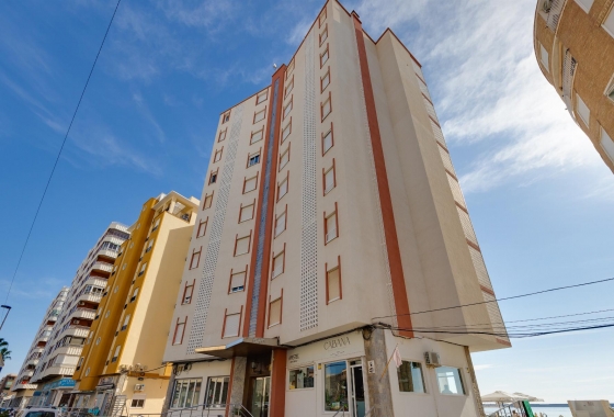 Wiederverkauf - Wohnung - Torrevieja - Playa del Acequión