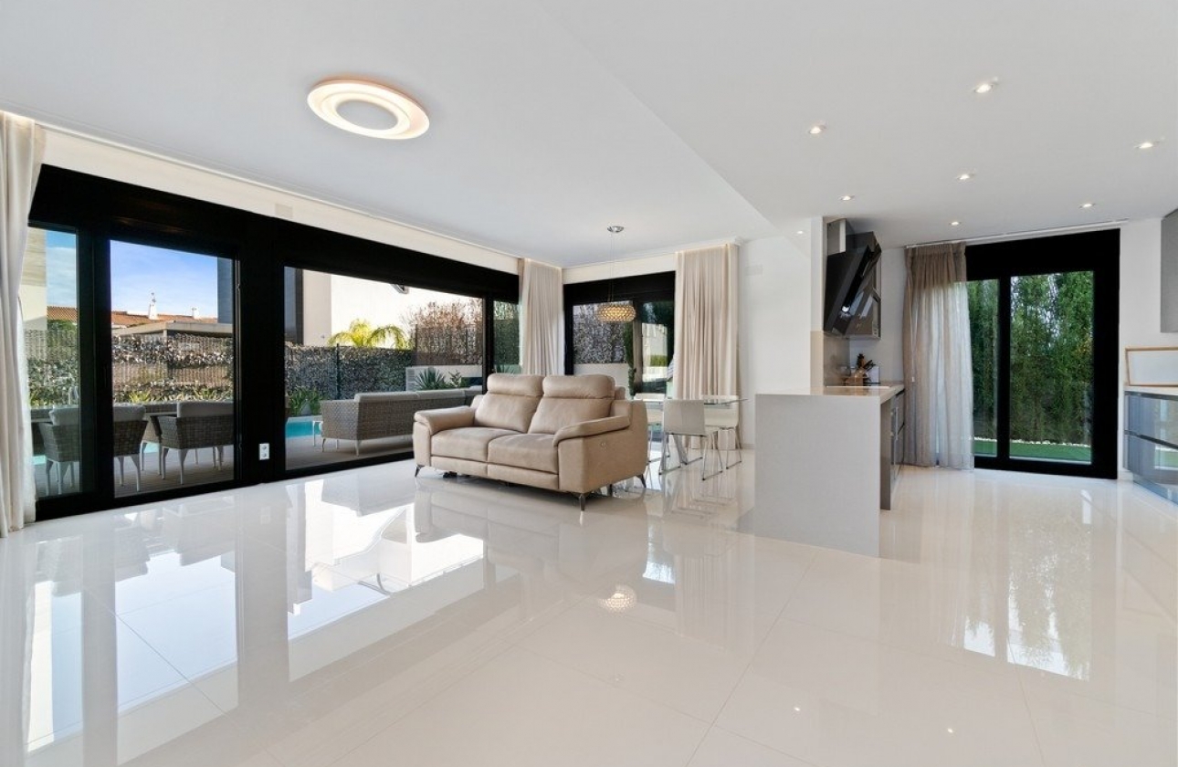 Wiederverkauf - Villa - Orihuela Costa - Agua Marina