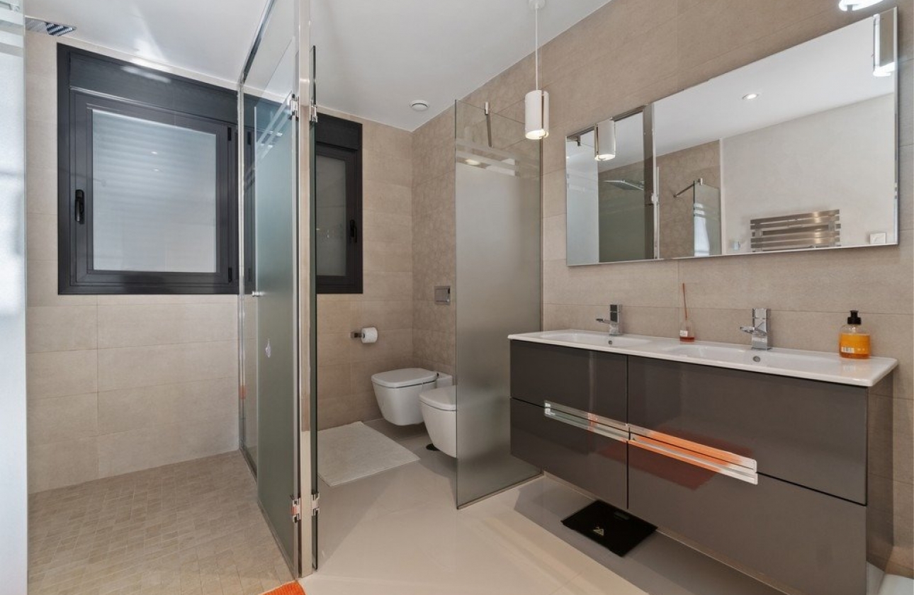 Wiederverkauf - Villa - Orihuela Costa - Agua Marina