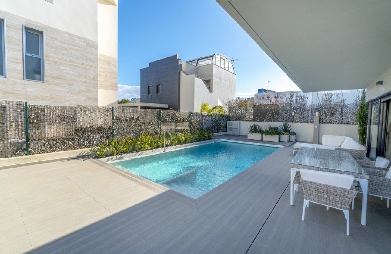 Wiederverkauf - Villa - Orihuela Costa - Agua Marina