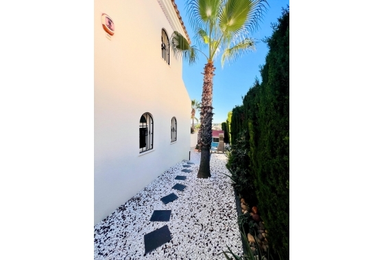 Resale - Villa - Orihuela Costa - Lomas de Campoamor-Las Ramblas