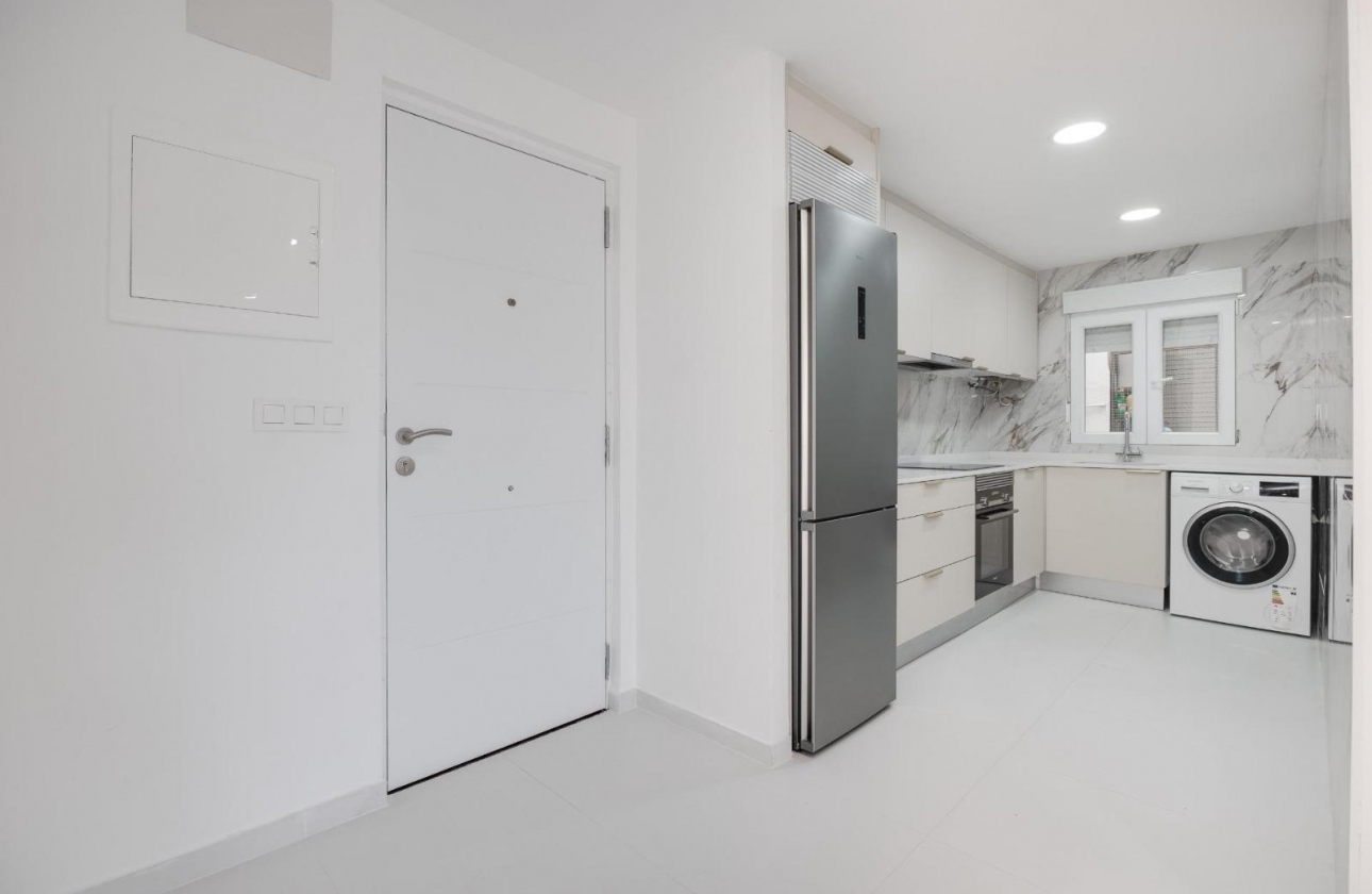 Wiederverkauf - Wohnung - Torrevieja - Playa de los Náufragos