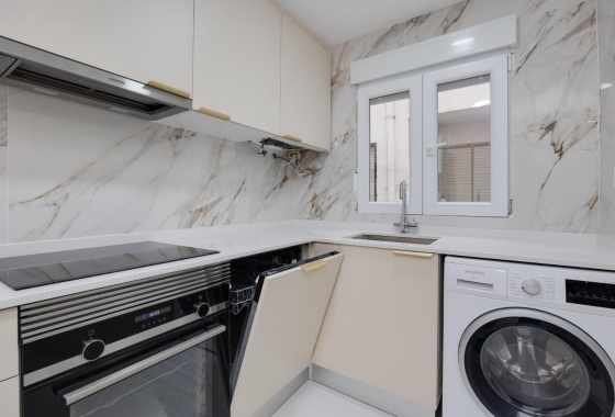 Wiederverkauf - Wohnung - Torrevieja - Playa de los Náufragos