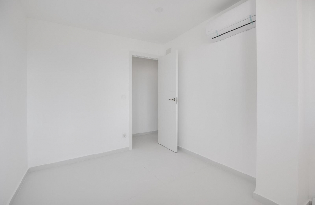 Wiederverkauf - Wohnung - Torrevieja - Playa de los Náufragos