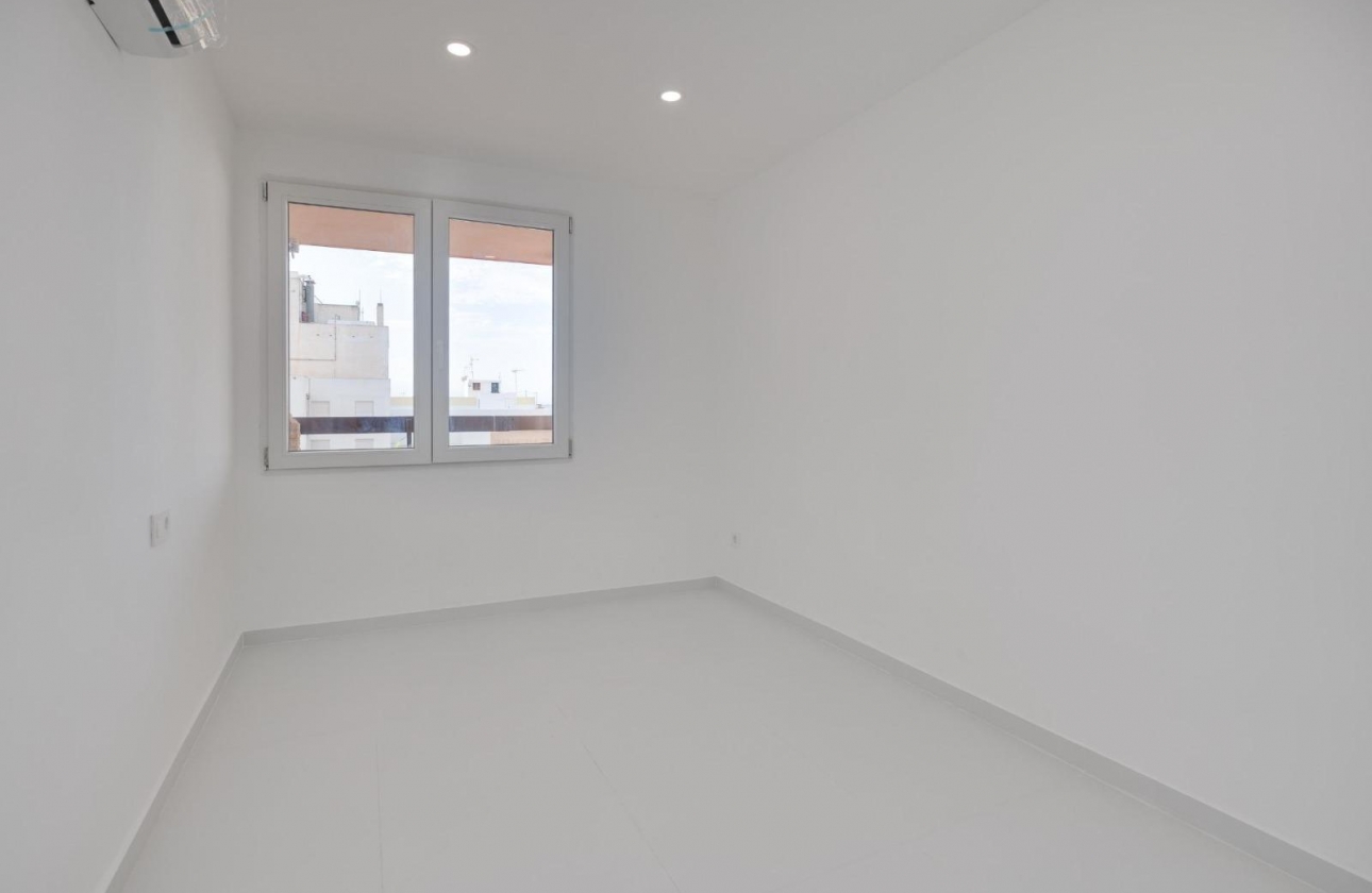 Wiederverkauf - Wohnung - Torrevieja - Playa de los Náufragos