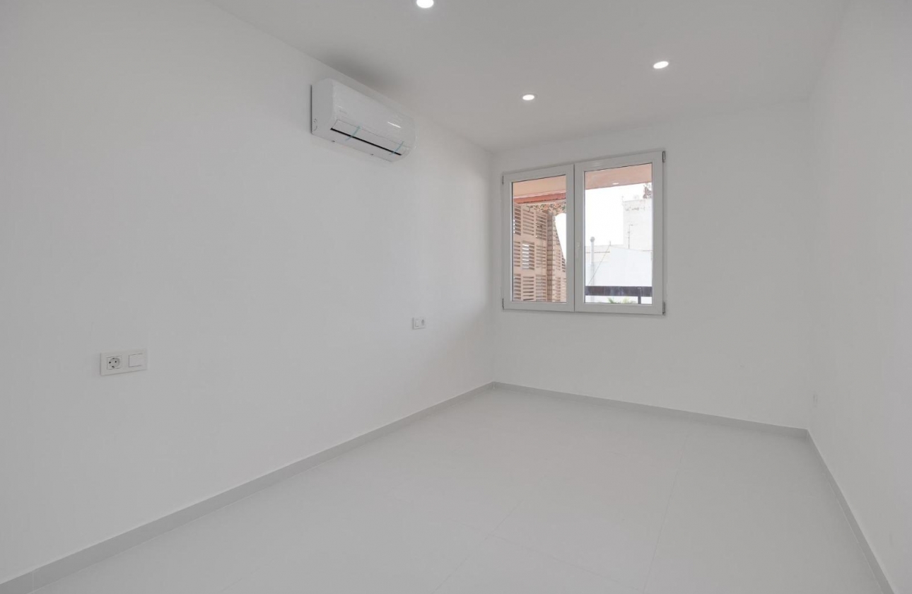 Wiederverkauf - Wohnung - Torrevieja - Playa de los Náufragos