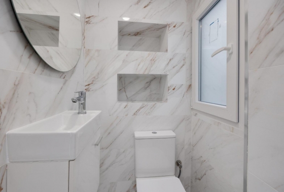 Wiederverkauf - Wohnung - Torrevieja - Playa de los Náufragos