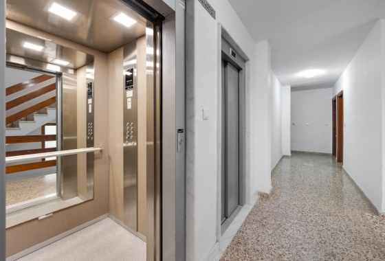 Wiederverkauf - Wohnung - Torrevieja - Playa de los Náufragos