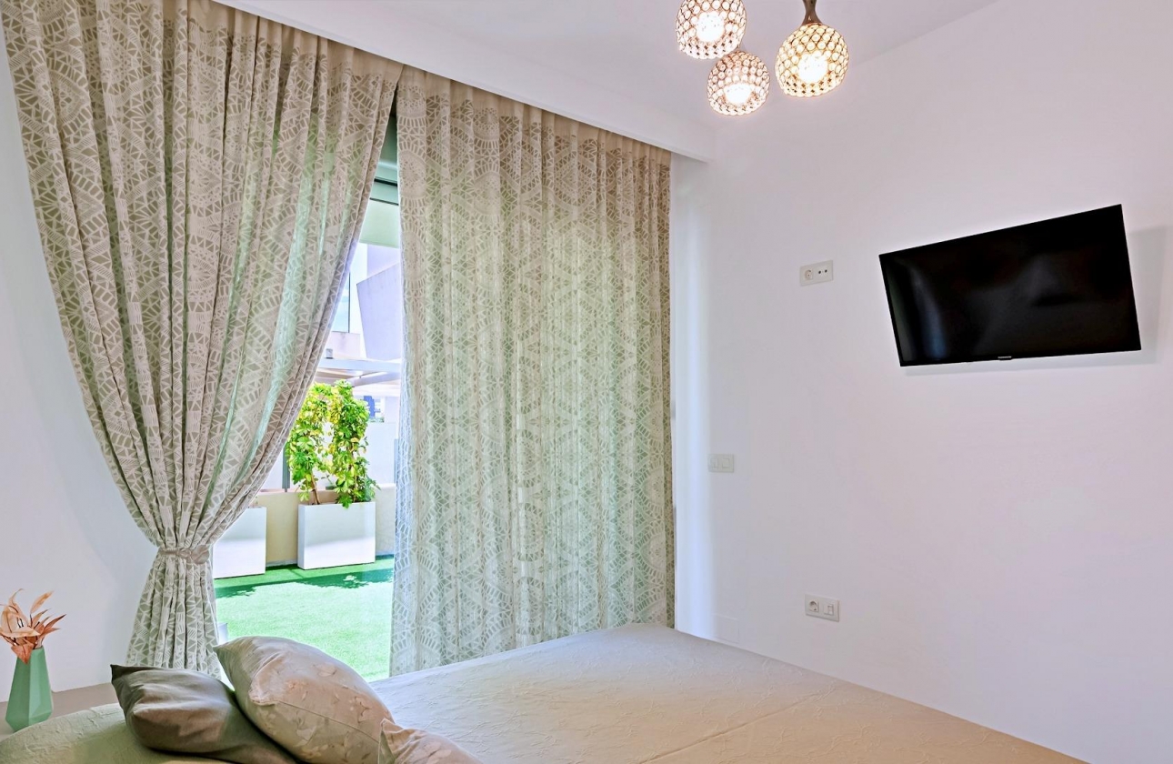 Wiederverkauf - Villa - Pilar de la Horadada - Pueblo Latino