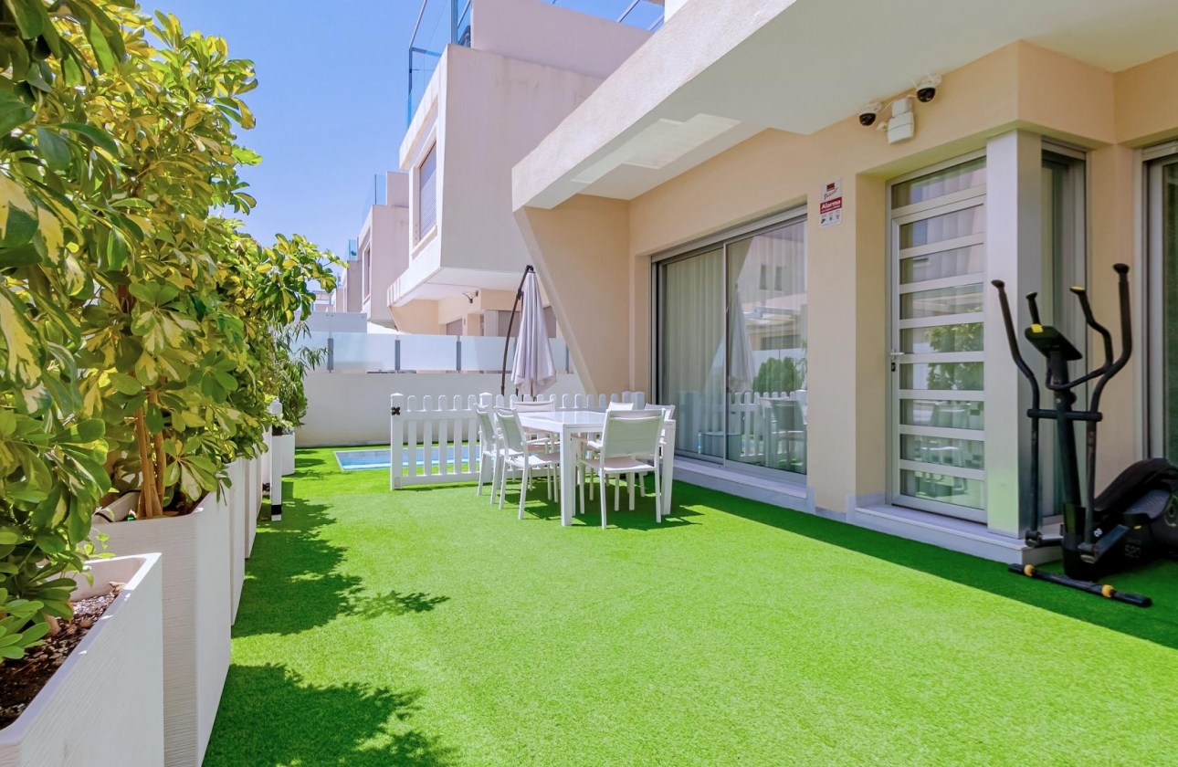 Wiederverkauf - Villa - Pilar de la Horadada - Pueblo Latino