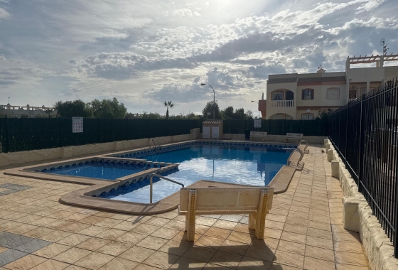 Resale - Bungalow - Orihuela Costa - La Florida