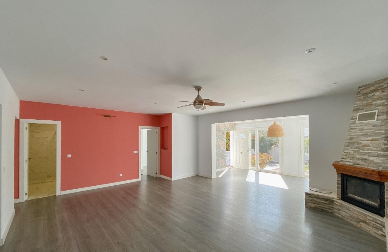 Revente - Villa - Torrevieja - Aguas Nuevas