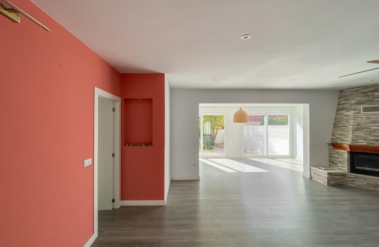 Revente - Villa - Torrevieja - Aguas Nuevas