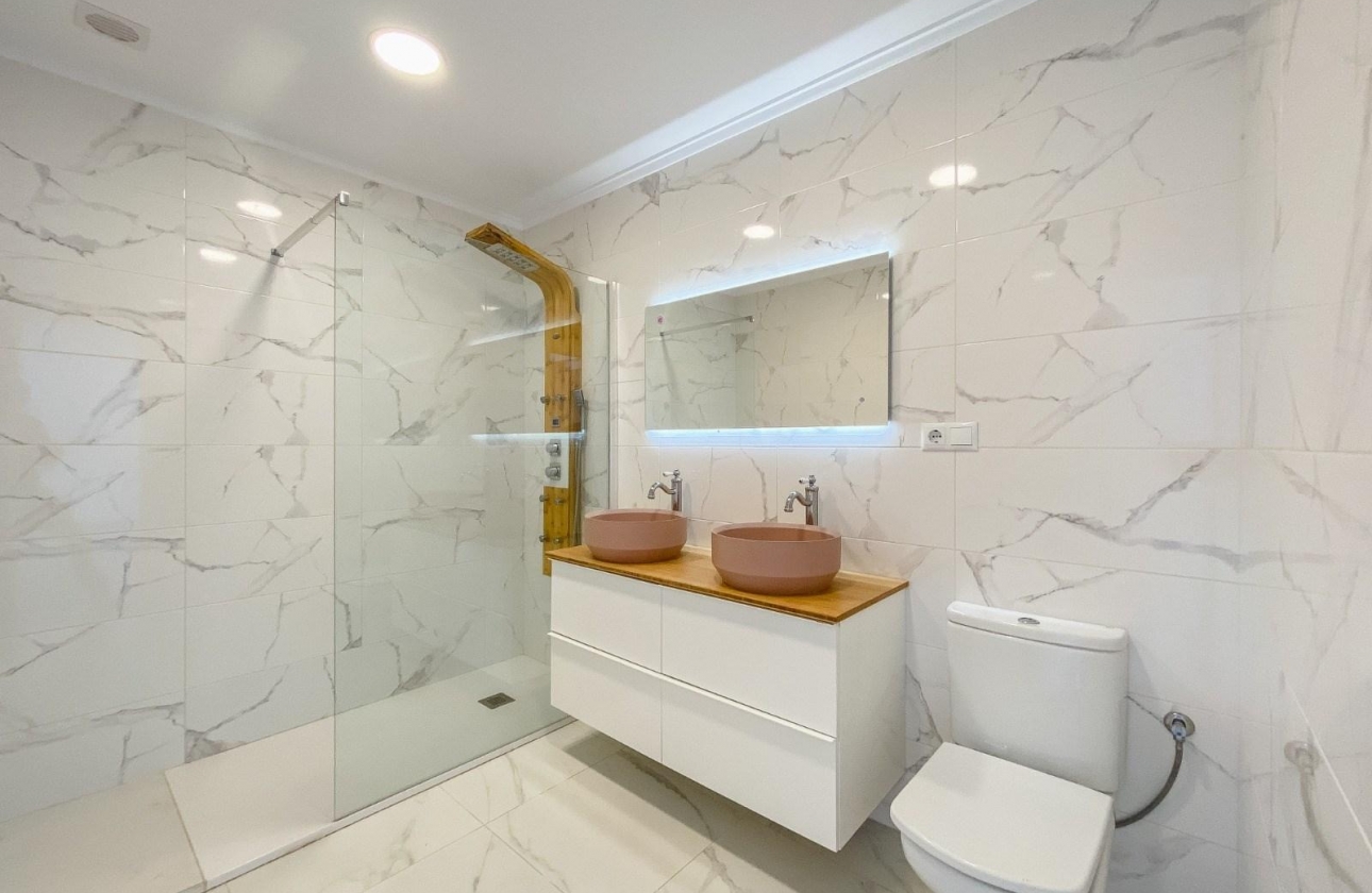 Revente - Villa - Torrevieja - Aguas Nuevas