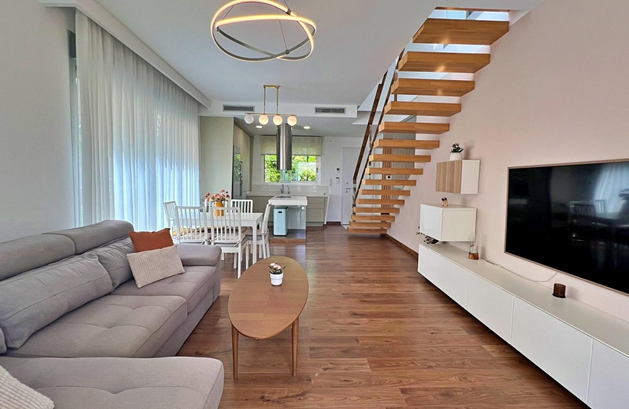 Revente - Villa - Pilar de la Horadada - Pueblo Latino