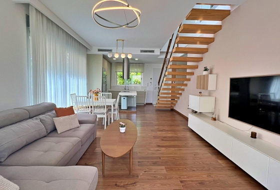 Revente - Villa - Pilar de la Horadada - Pueblo Latino