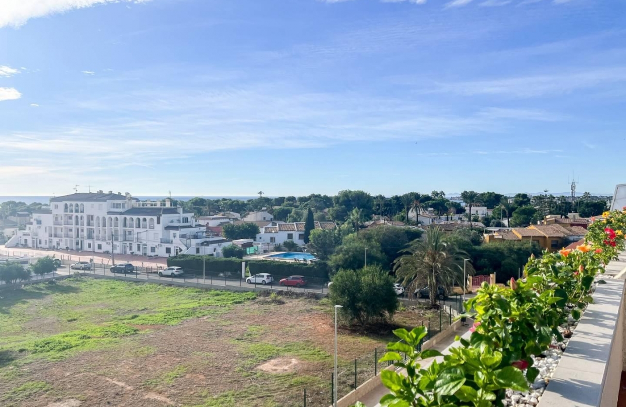 Resale - Apartment - Torrevieja - Punta Prima