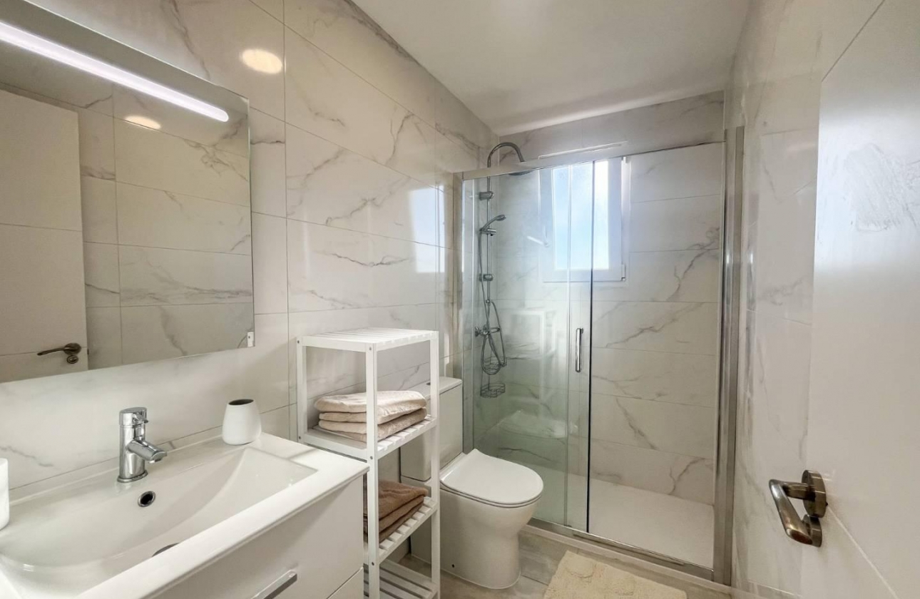 Resale - Apartment - Torrevieja - Punta Prima