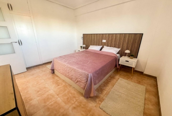 Resale - Apartment - Torrevieja - Punta Prima
