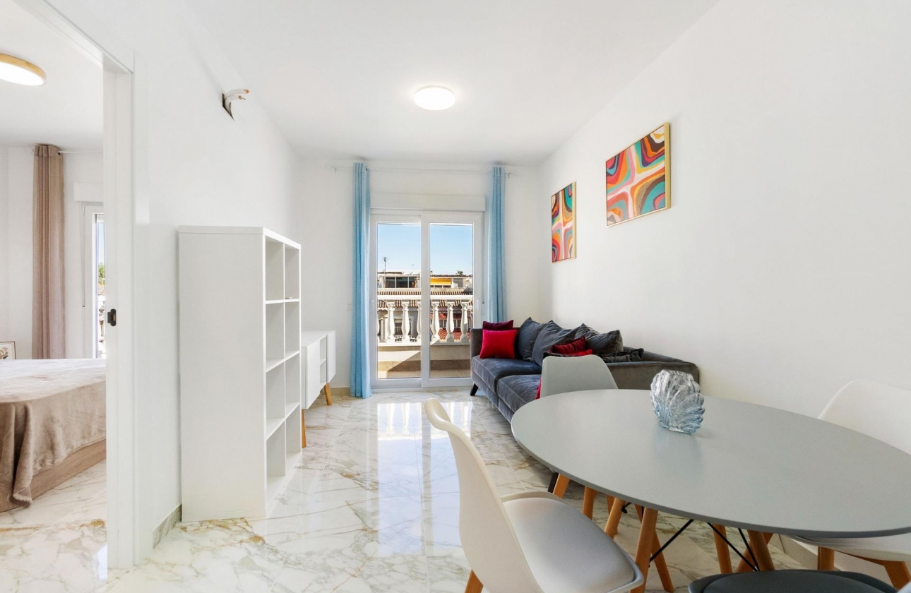 Resale - Villa - Torrevieja - El chaparral