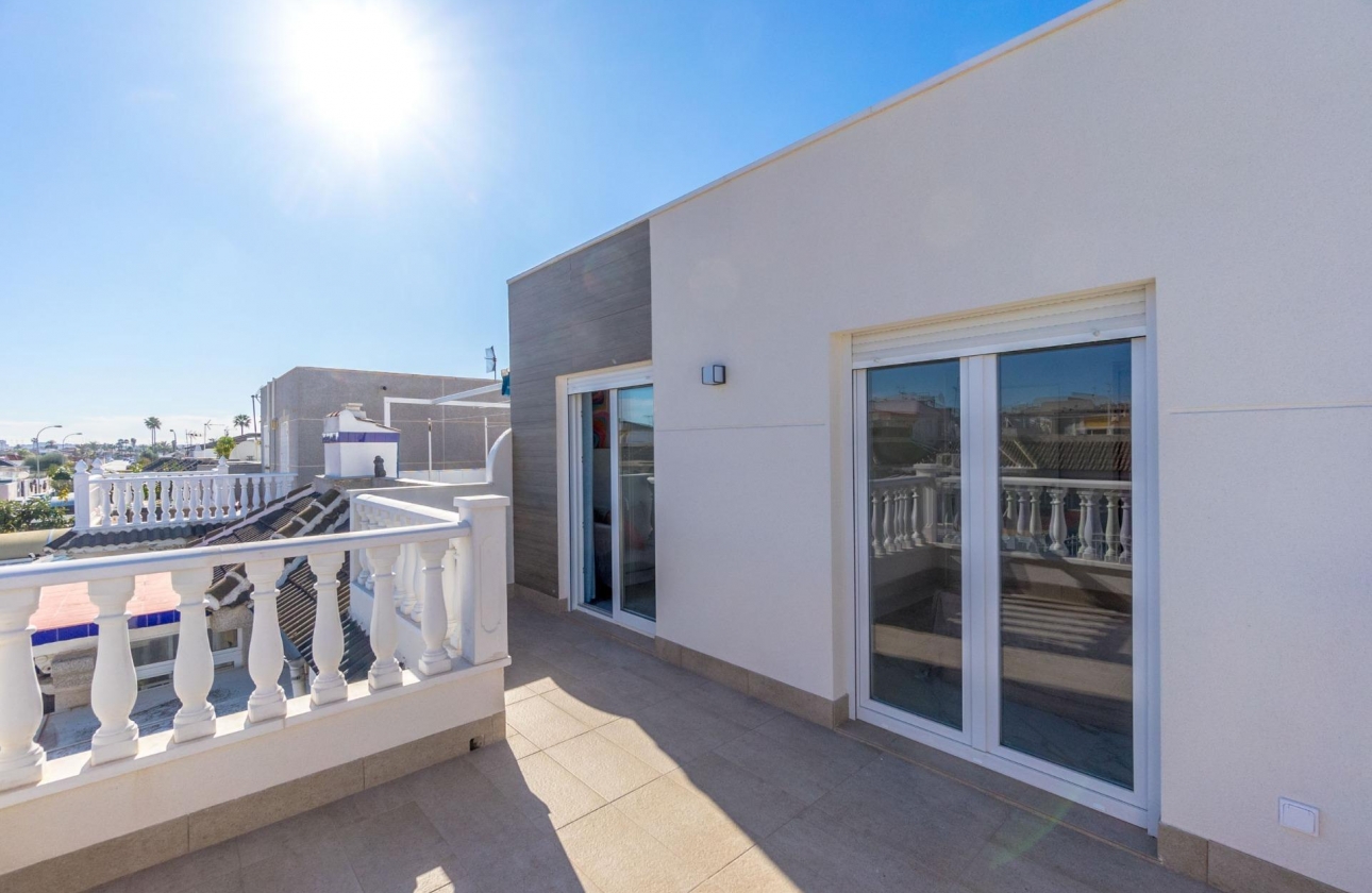 Resale - Villa - Torrevieja - El chaparral