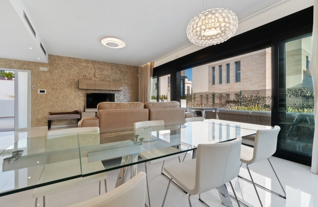 Resale - Villa - Orihuela Costa - Agua Marina