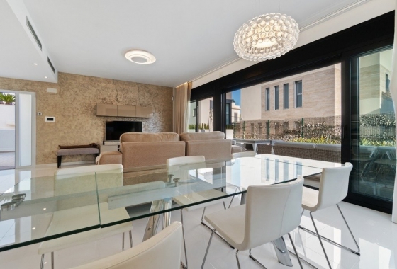 Resale - Villa - Orihuela Costa - Agua Marina