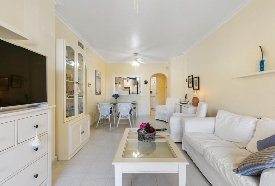 Resale - Apartment - Orihuela Costa - Campoamor