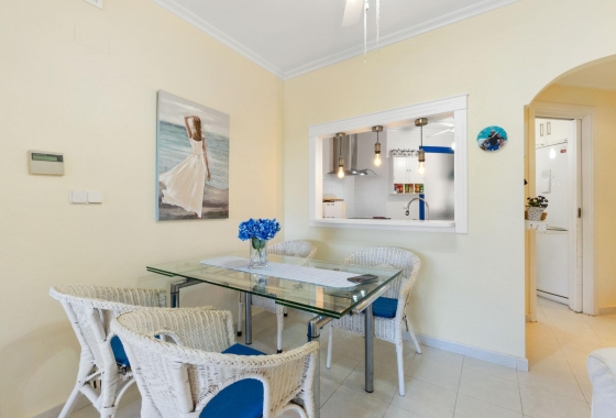 Resale - Apartment - Orihuela Costa - Campoamor