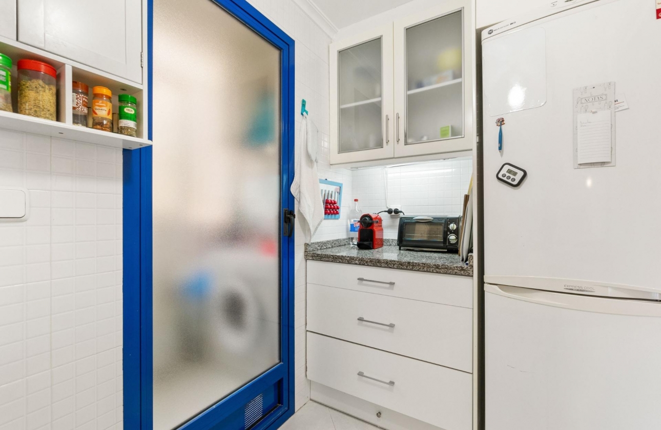 Resale - Apartment - Orihuela Costa - Campoamor