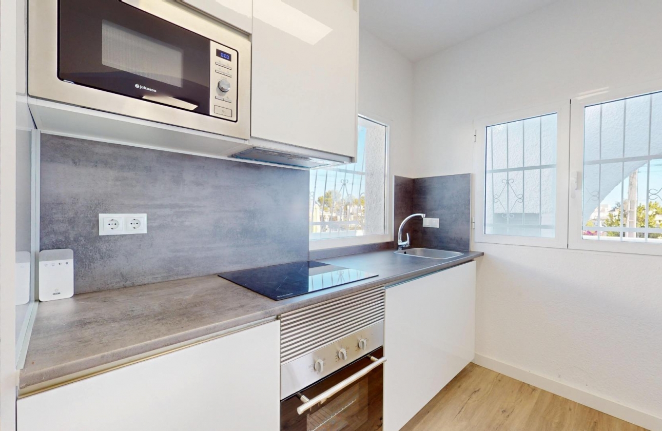 Resale - Bungalow - San Miguel de Salinas - BLUE LAGOON